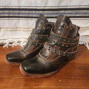 Freebird Truth Booties 9